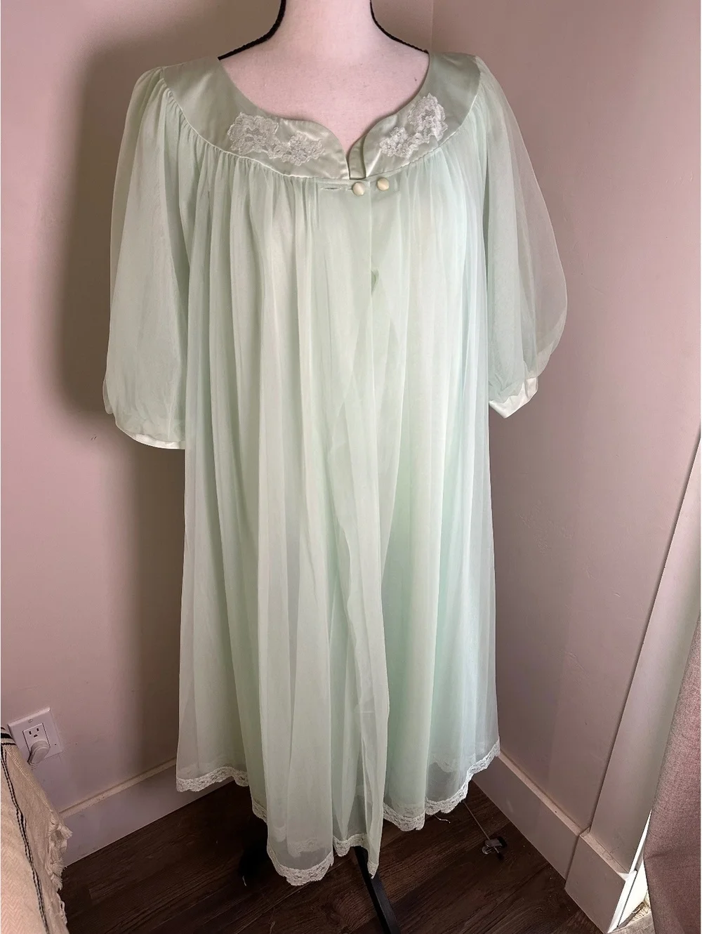Vintage Shadowline 2-Piece Peignoir Set - Mint Green Nightgown & Robe - Size M